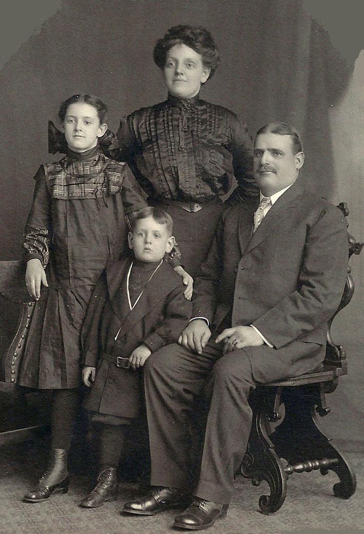 Carroll Family 1910
